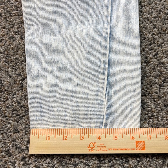 Vintage Levi's 550 Jeans Women's 28x30 USA Made Light Wash Relaxed Fit Acid Wash - Picture 8 of 10